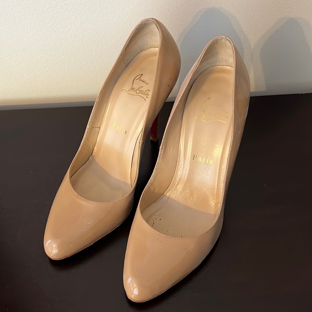Only shoes. No bag. Lightly worn.